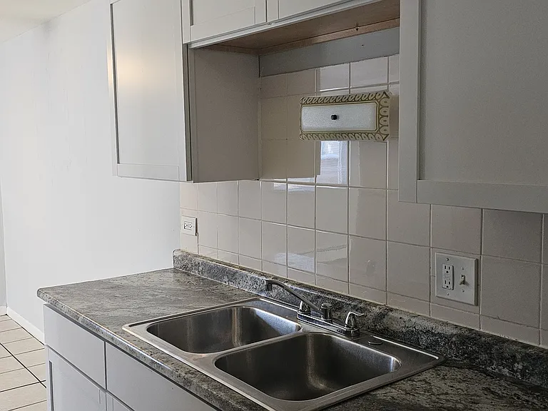 7854 Rutherford Ave #3F — Photo 18