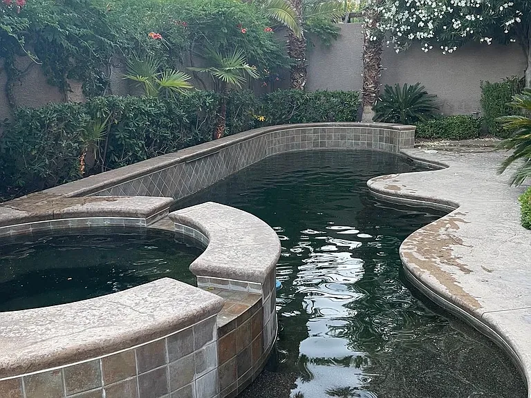 Fabulous pool with Hot Tub