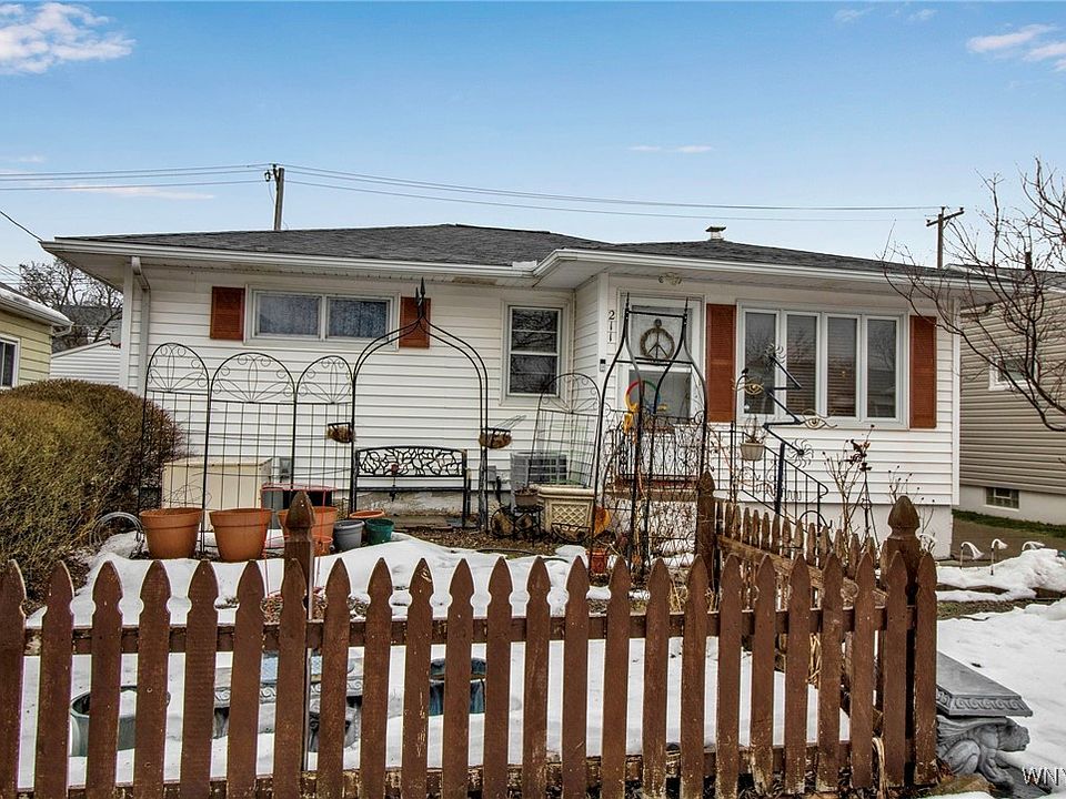 1st image of 211 Hoover Ave
