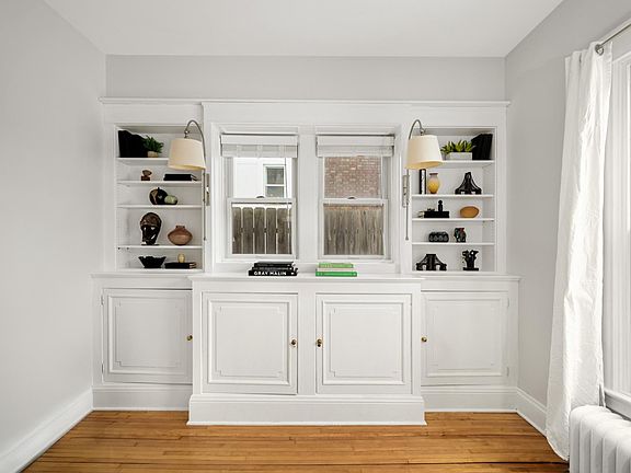 5th image of 2418 Pillsbury Ave