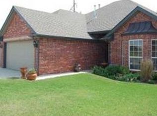 1920 SE 18th St, Moore, OK 73160