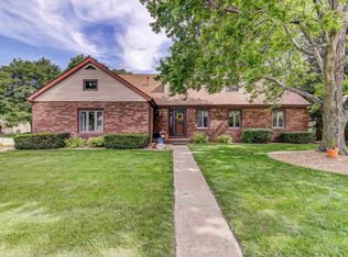 161 Wing Foot Dr, Springfield, IL 62704