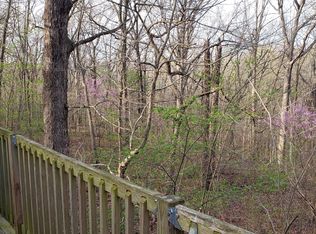 5262 Cowan Ridge Rd, Powell, MO 65730