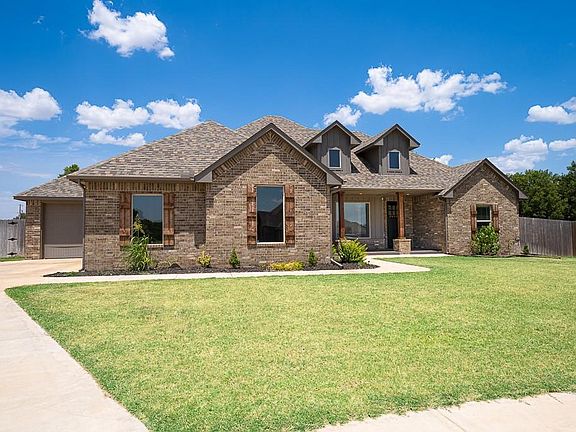 2nd image of 503 Cantebury Dr