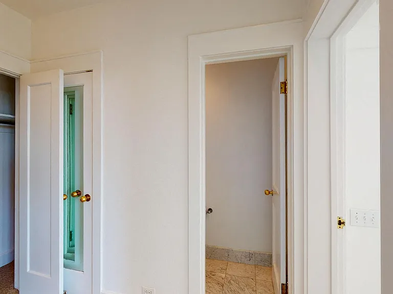 215 Upper Ter — Photo 8