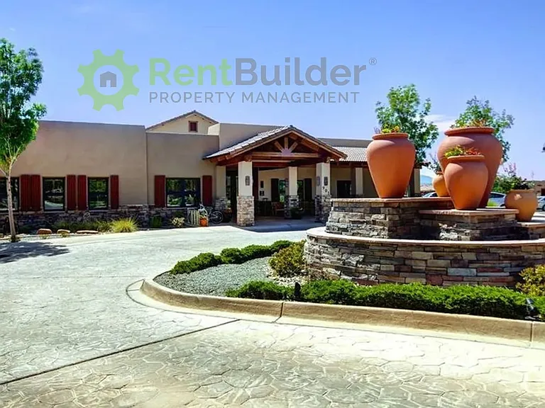 1027 Desert Willow Ct — Photo 2
