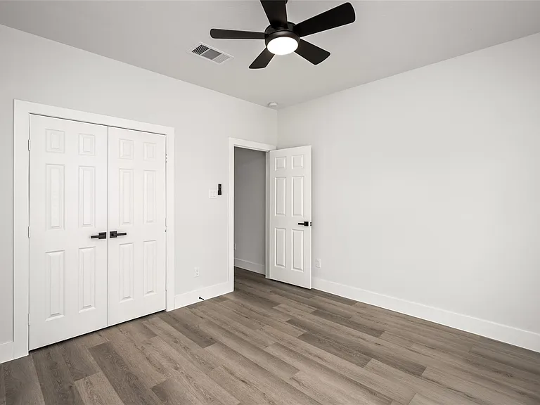 8056 Meadowbrook Dr — Photo 14