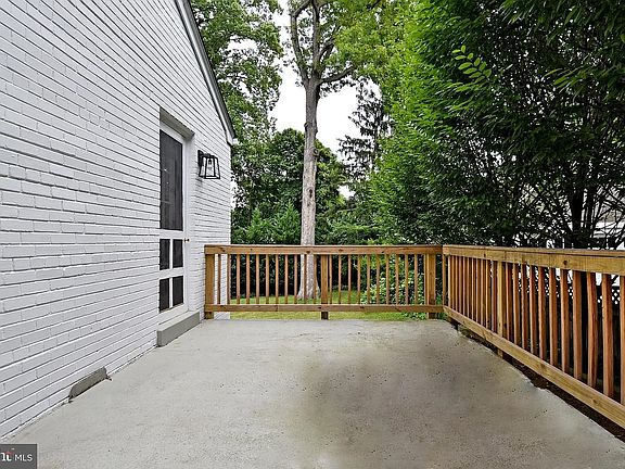 5th image of 3865 N Upland St