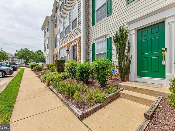 4th image of 12212 Densmore Ct #14