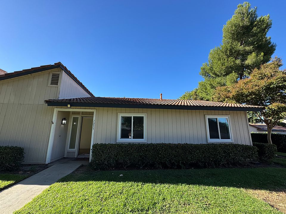 Totally private entry with front yard & trees