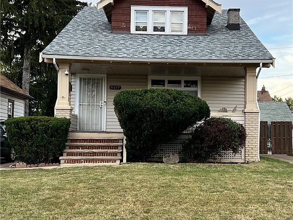 2nd image of 13619 Christine Ave
