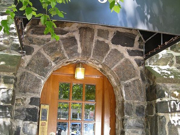 56 Pondfield Rd W APT 1A