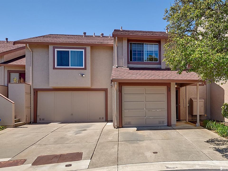 1st image of 30 Vista View Ct