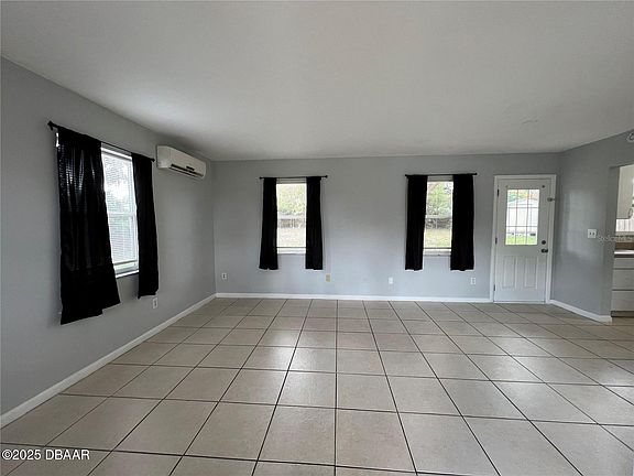 5th image of 1196 Fountainhead Dr