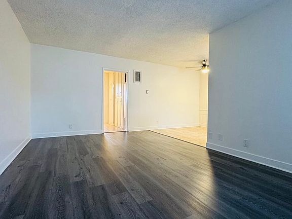3rd image of 3919 Ursula Ave APT 19