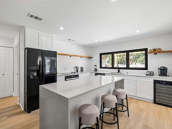 2nd image of 5910 Denver St NE #1