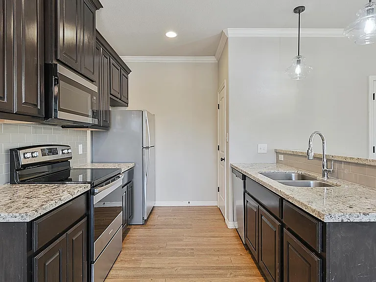 401 Ash St #B — Photo 9