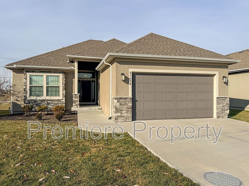 1st image of 21470 W 116th Pl