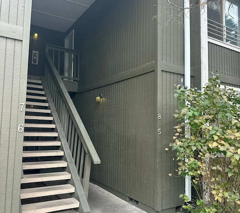 Building Photo 5
