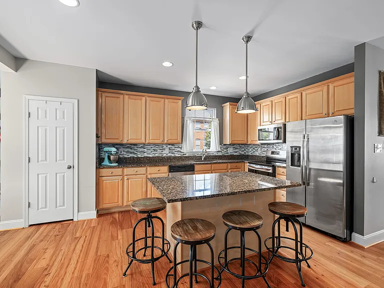 4110 Brookgreen Dr — Photo 11