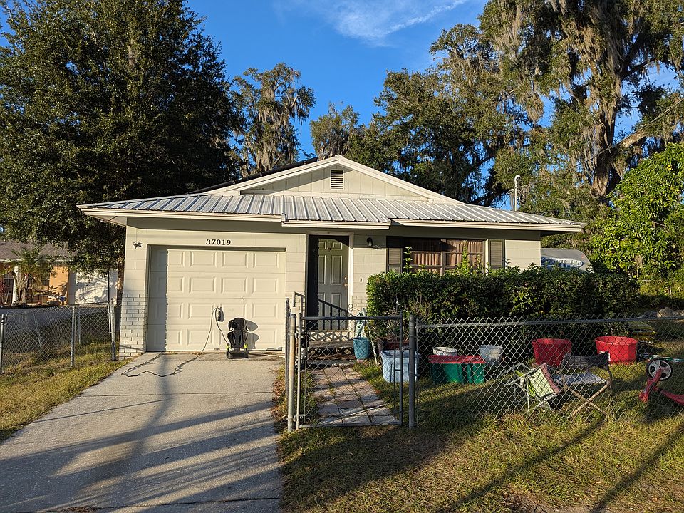 1st image of 37019 Palm Ave