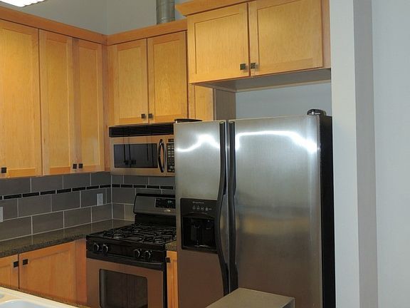 5th image of 1705 Dock Street #PH511