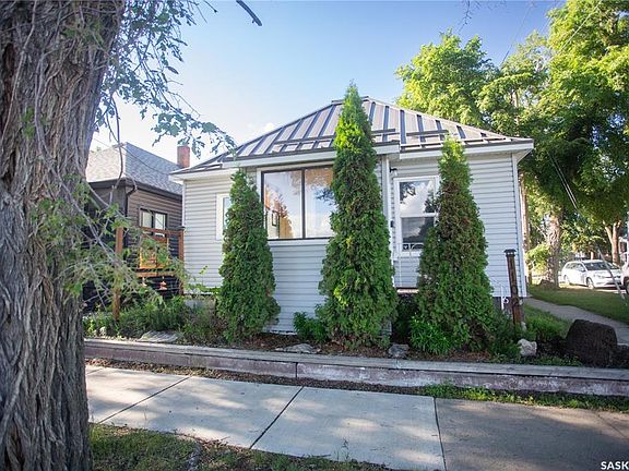 2nd image of 1102 19th STREET W