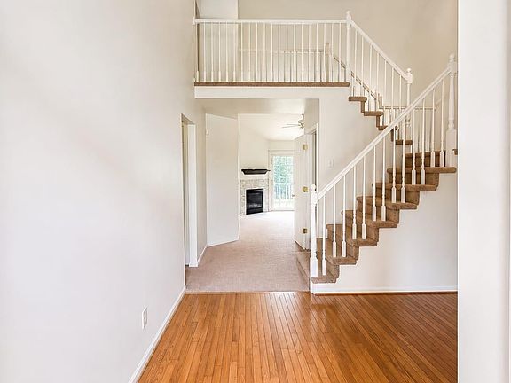 4th image of 17014 Country Ridge Ln