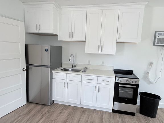 5th image of 1520 Blue Sage Dr #2
