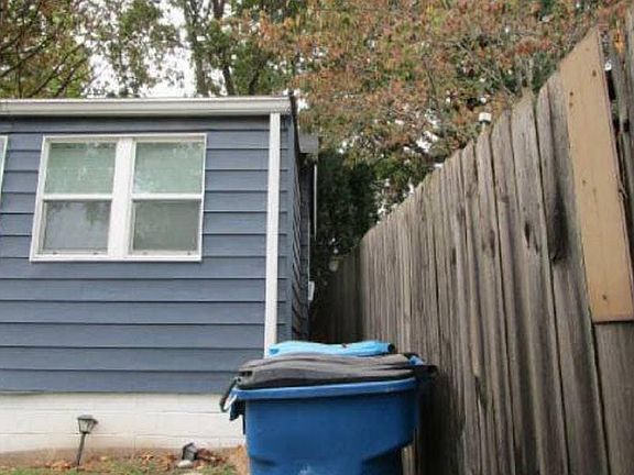 3rd image of 230 Kayser Ave