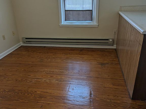 3rd image of 26 N Maryland Ave APT C