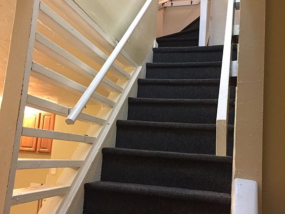 4th image of 46 Howard St