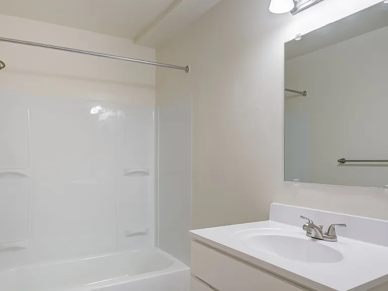 Main Street Apartment Homes — Photo 10