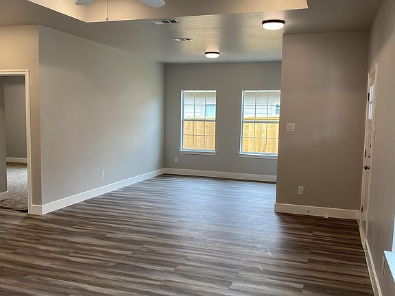 5th image of 3305 Sockwell Blvd