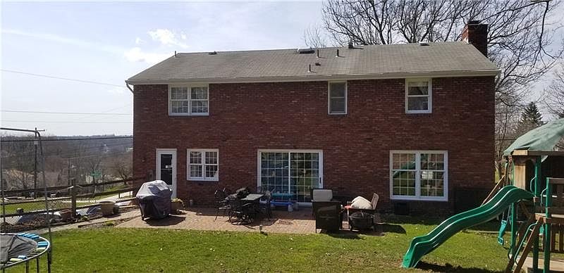 2nd image of 8380 Post Rd