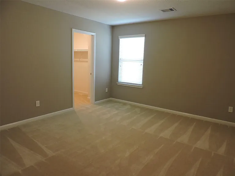 1102 Upton Ct — Photo 19