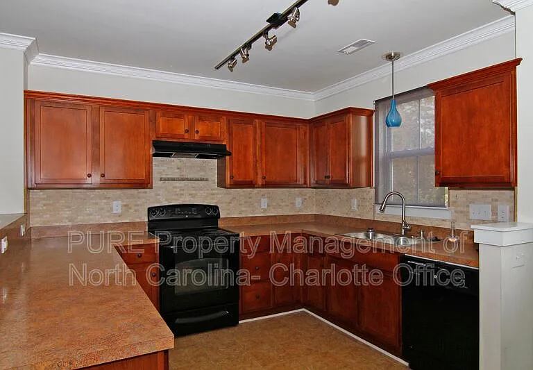 15959 Rose Glenn Ln — Photo 6