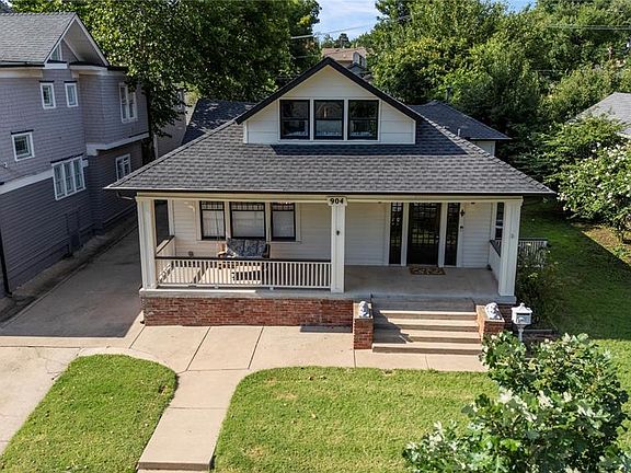 2nd image of 904 NW 20th St