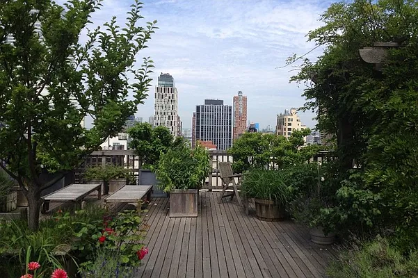Sold by Citi Habitats | media 25