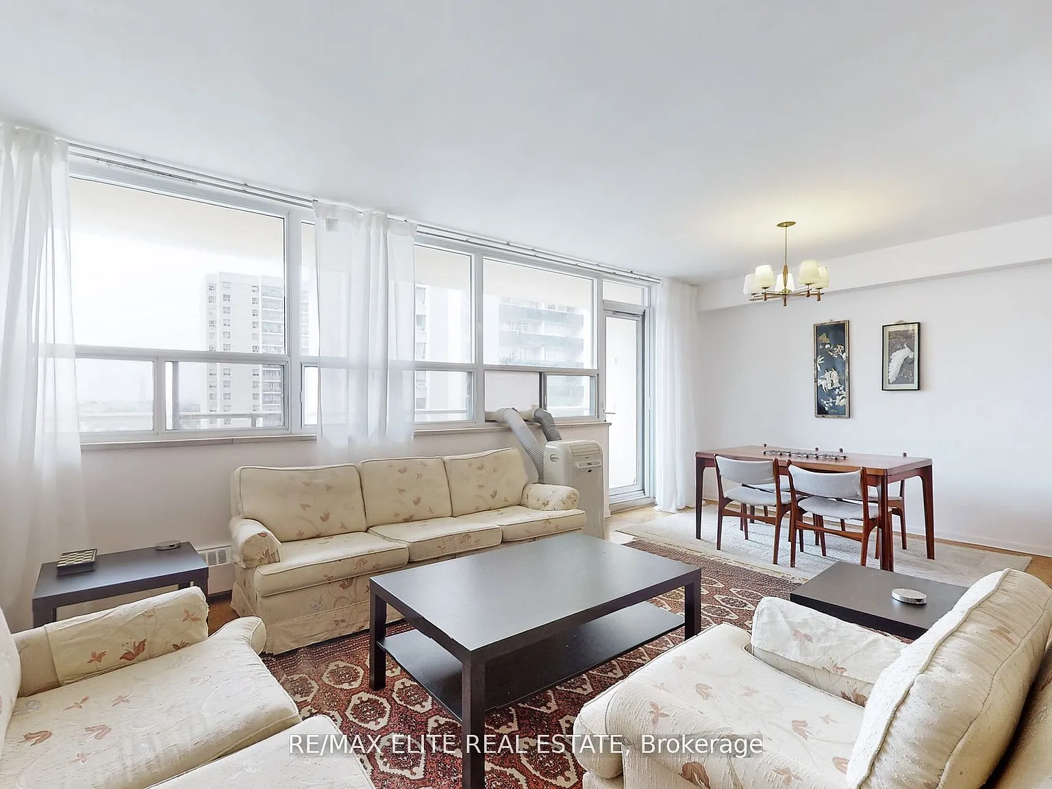 3 bed, $3,090 — Photo 3