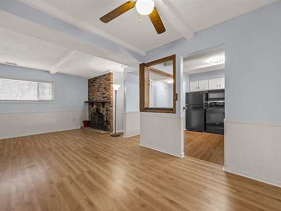 2nd image of 1512 1st Ave #C104s