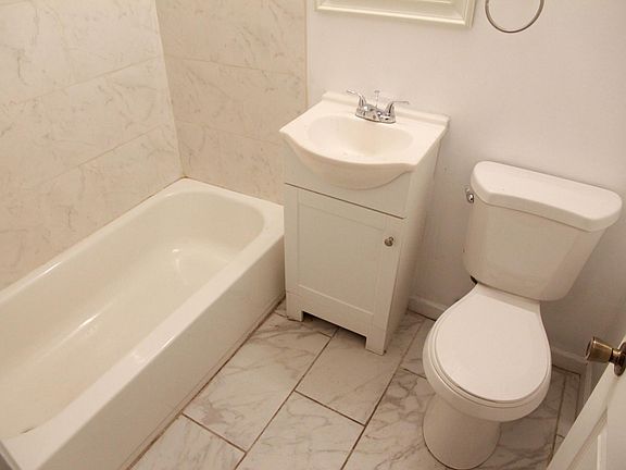 3rd image of 948 N 66th St Floor 1