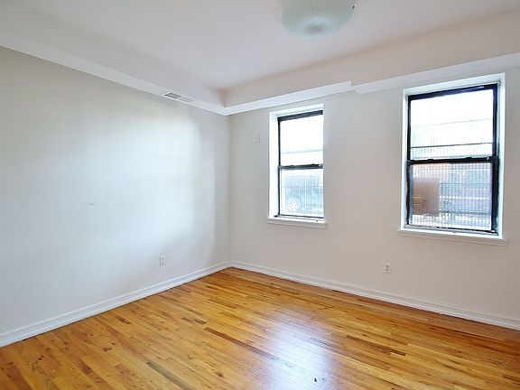 5th image of 401 Edgecombe Ave APT Aa1