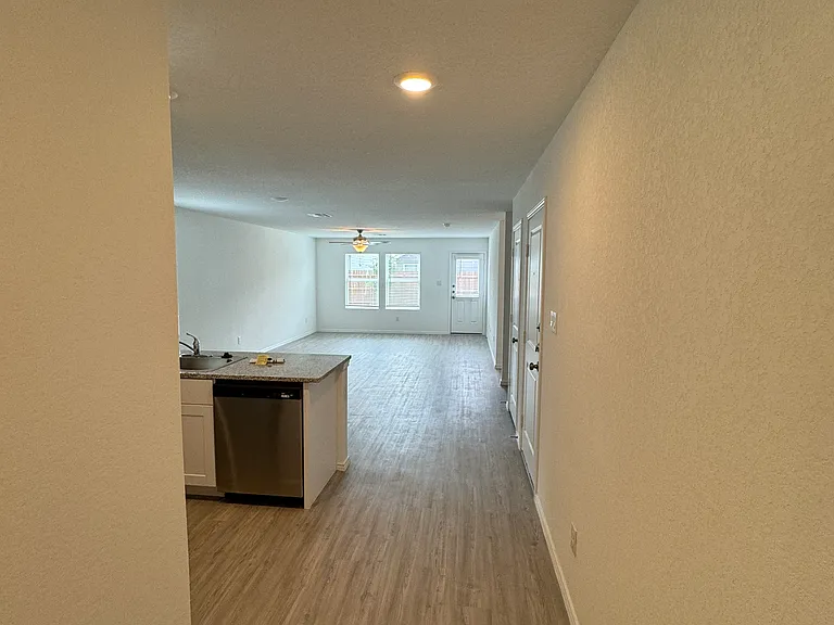 Barbarosa Rd — Photo 13