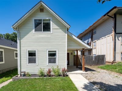 814 Lyon St, Des Moines, IA, 50309