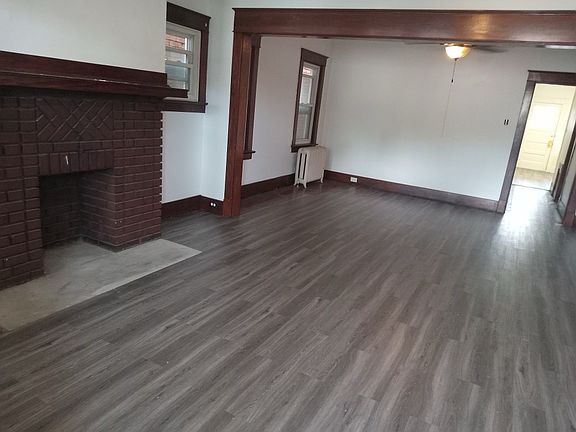 3rd image of 825 Maple Ave Floor 2