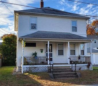 20 Lafayette St, West Warwick, RI, 02893