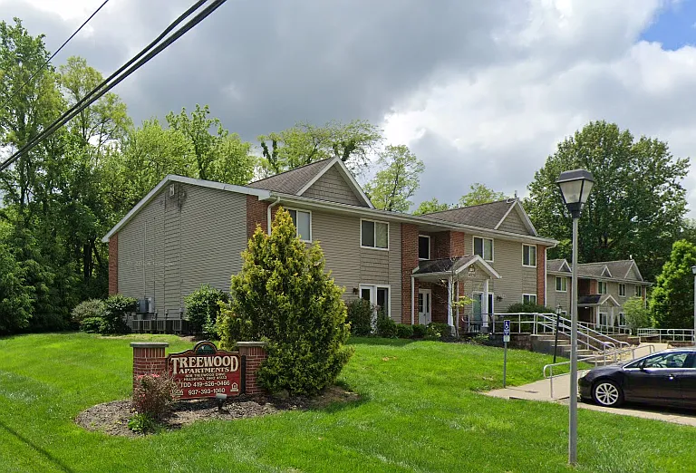 808 Treewood Dr #808 — Photo 1