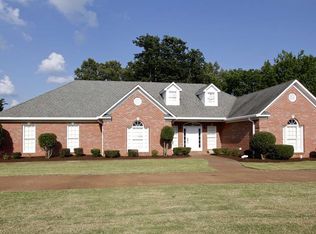 160 McIntosh Dr, Jackson, TN 38305