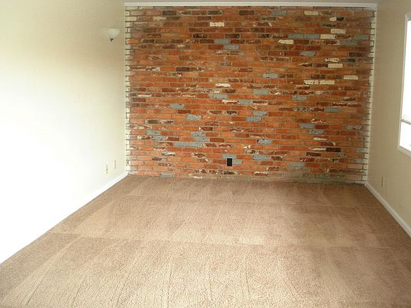5th image of 368 A S Cherry St